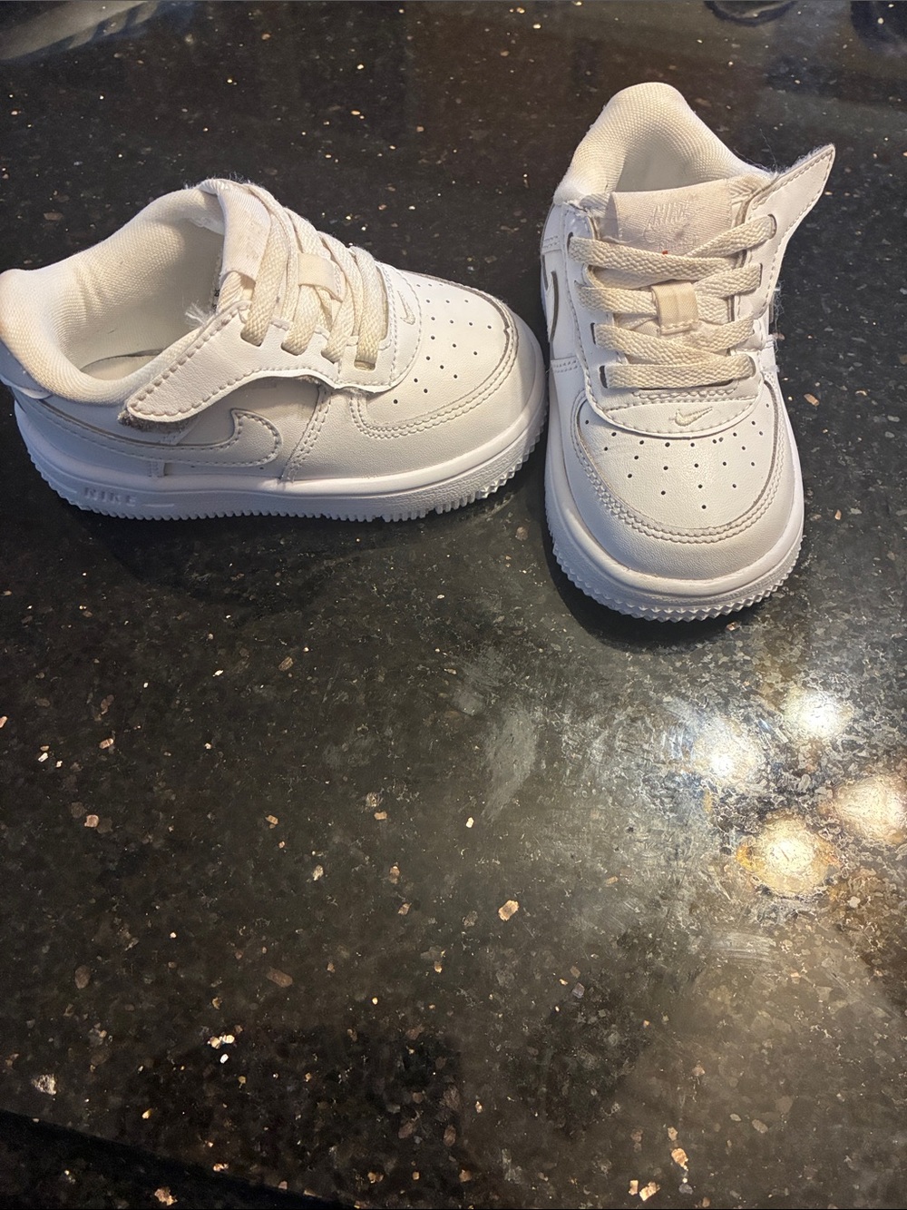 Nike Kids White Low-Top Sneakers